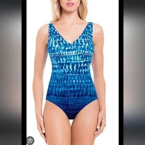 NWT Essentials by Gottex Women’s One-Piece Swimsuit Size 6 Tummy Control Pool